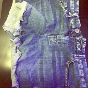 Calving clain Jean shorts